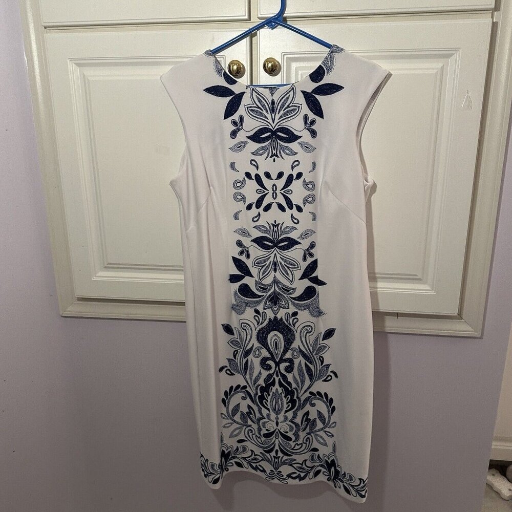 karin stevens White‎ And Blue Floral Print Dress Size 16